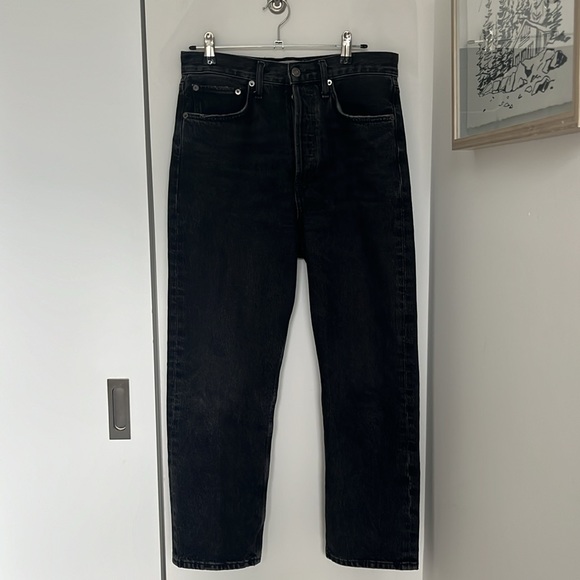 Like new AGOLDE Black 90's Crop Jeans - Picture 6 of 13